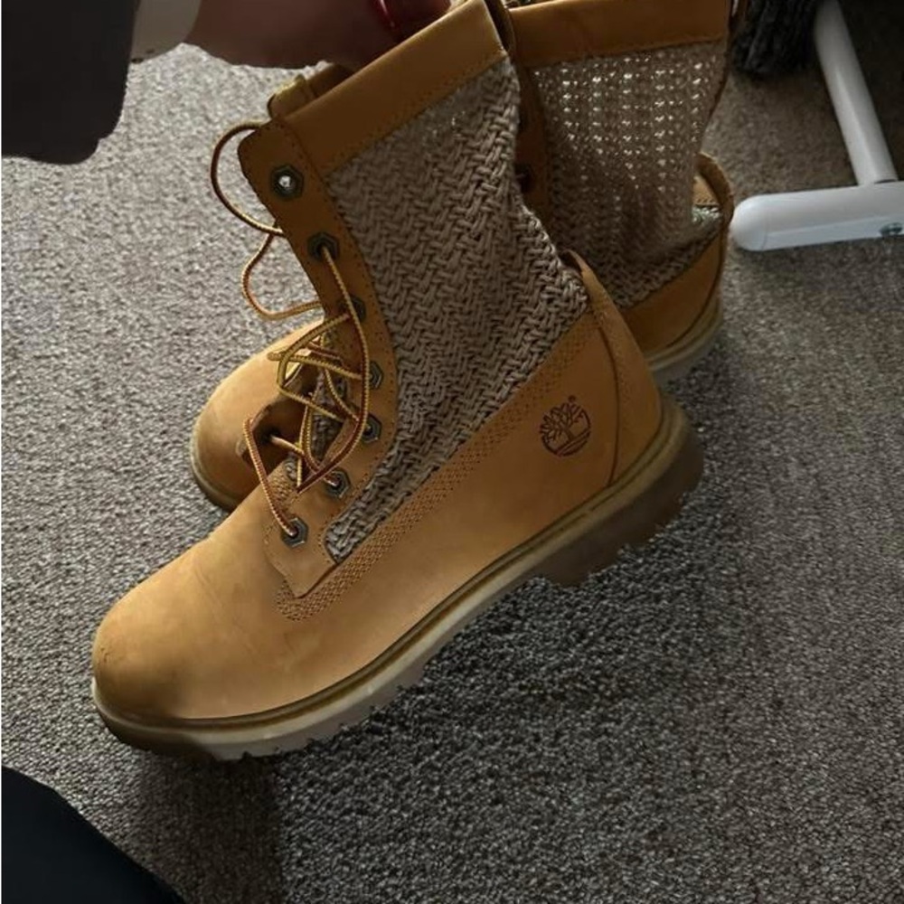 Timberland Tan Combat Boots with Nubuck Leather and Padded Collar